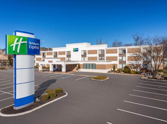 Holiday Inn Express Ramsey-Mahwah, an IHG Hotel allows check-in for 18 year-old guests