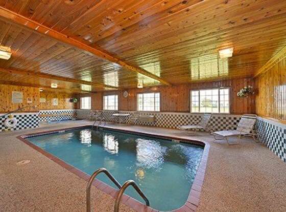 Quality Inn & Suites Grinnell near University allows check-in for 18 year-old guests