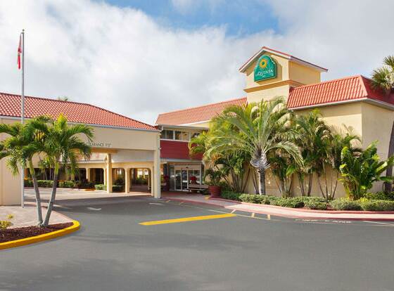 La Quinta Inn by Wyndham Cocoa Beach-Port Canaveral allows check-in for 18 year-old guests
