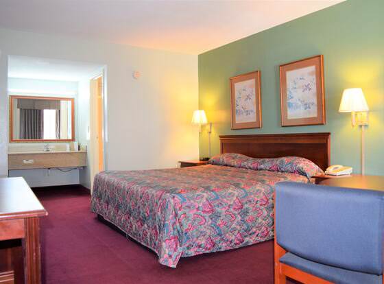 Liberty Inn allows check-in for 18 year-old guests