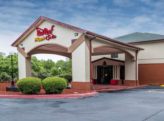 Red Roof Inn PLUS+ & Suites Opelika allows check-in for 18 year-old guests