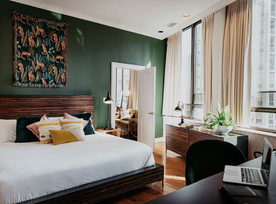 Selina Chicago allows check-in for 18 year-old guests