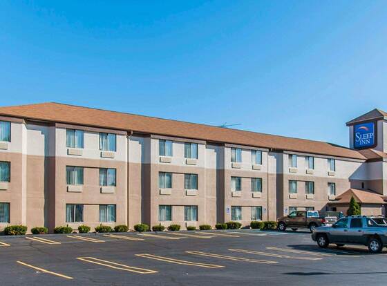 Sleep Inn Midland allows check-in for 18 year-old guests