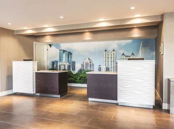 La Quinta Inn & Suites by Wyndham Atlanta Midtown - Buckhead allows check-in for 18 year-old guests