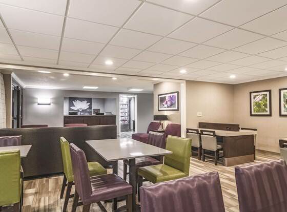 Wingate by Wyndham Brunswick allows check-in for 18 year-old guests