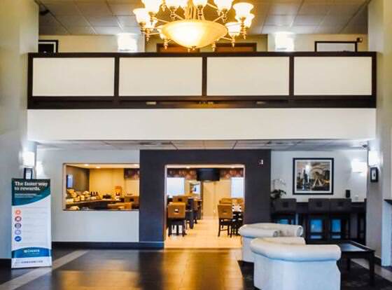 Comfort Inn Kent - Seattle allows check-in for 18 year-old guests