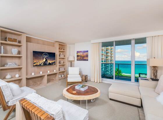 Lrmb - Eco-hotel #7 East Oceanfront & Pool View allows check-in for 18 year-old guests