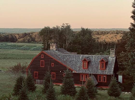 Heavitree of Griswold B&B allows check-in for 18 year-old guests