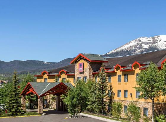 Comfort Suites Summit County allows check-in for 18 year-old guests
