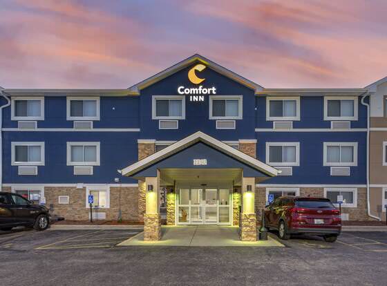 Comfort Inn Mount Pleasant – Racine allows check-in for 18 year-old guests
