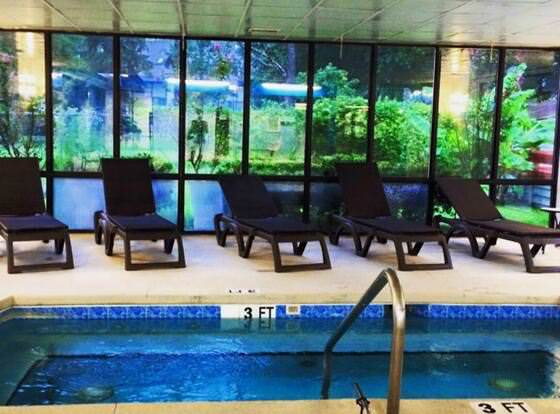 Korner Kottage Left allows check-in for 18 year-old guests