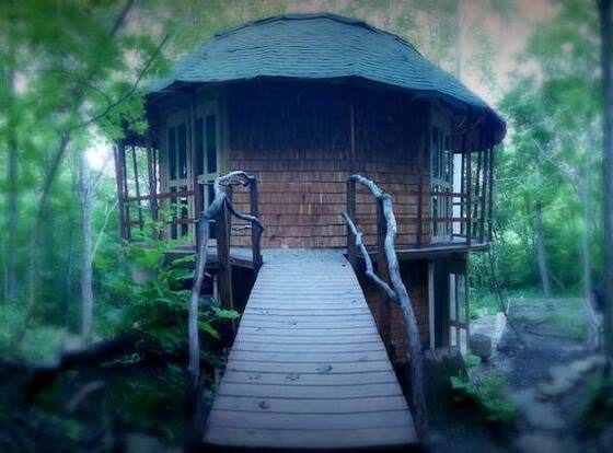 Lost River Hostel allows check-in for 18 year-old guests