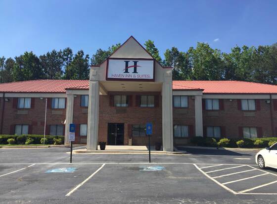 Haven Inn & Suites allows check-in for 18 year-old guests