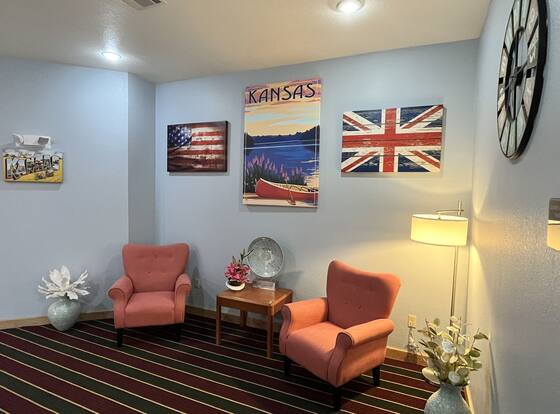 Garnett Hotel & RV Park allows check-in for 18 year-old guests