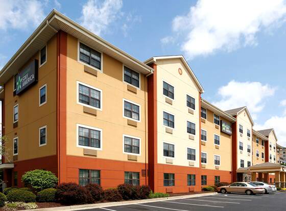Extended Stay America Suites Cincinnati Covington allows check-in for 18 year-old guests