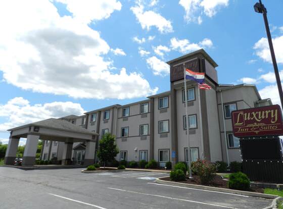Luxury Inn & Suites allows check-in for 18 year-old guests