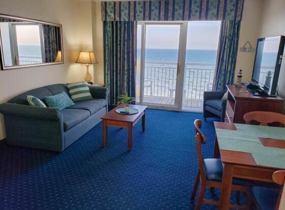 Bay Watch 1438 allows check-in for 18 year-old guests