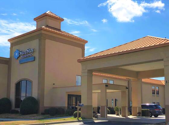SureStay Plus Hotel by Best Western Roanoke Rapids I-95 allows check-in for 18 year-old guests