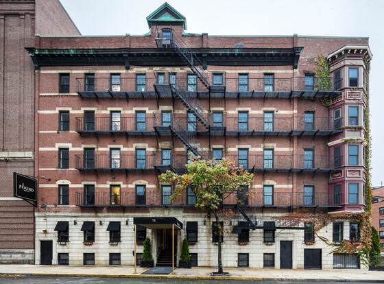 Found Hotel Boston Common allows check-in for 18 year-old guests