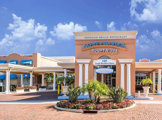 Safety Harbor Resort & Spa Trademark Collection by Wyndham allows check-in for 18 year-old guests