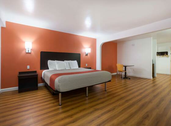 Motel 6 Suwanee, GA - Gwinnett Center allows check-in for 18 year-old guests