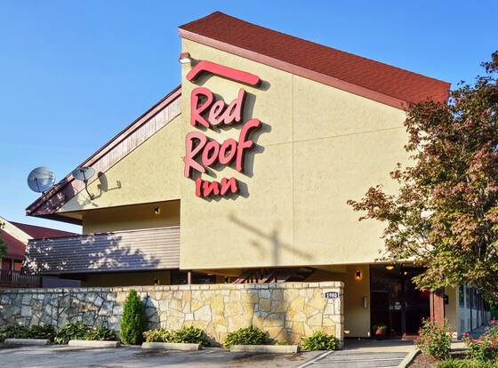 Red Roof Inn Benton Harbor - St Joseph allows check-in for 18 year-old guests
