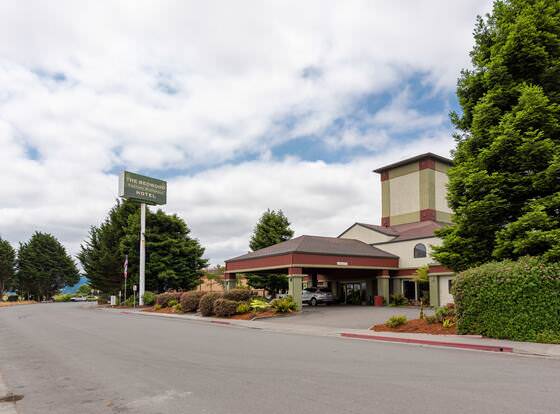 The Redwood Riverwalk, A Boutique Motel allows check-in for 18 year-old guests