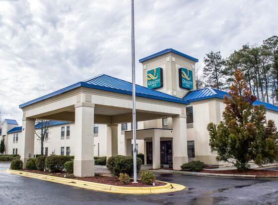 Quality Inn Fuquay Varina allows check-in for 18 year-old guests