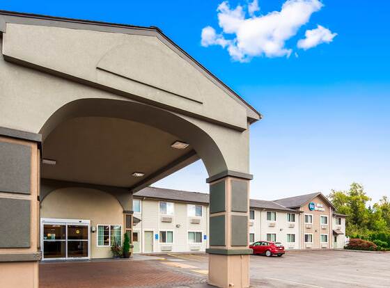 Best Western Cottage Grove Inn allows check-in for 18 year-old guests