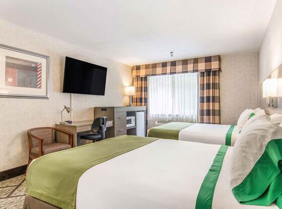 GuestHouse Inn & Suites Hotel Poulsbo allows check-in for 18 year-old guests