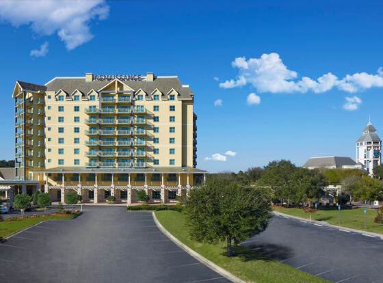 World Golf Village Renaissance St. Augustine Resort allows check-in for 18 year-old guests