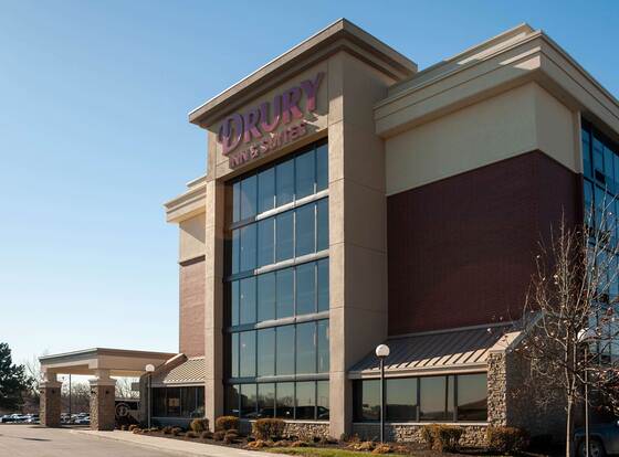 Drury Inn & Suites Kansas City Airport allows check-in for 18 year-old guests
