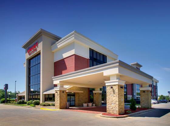 Drury Inn & Suites Greensboro allows check-in for 18 year-old guests