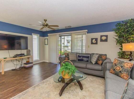 Plantation 29-i allows check-in for 18 year-old guests