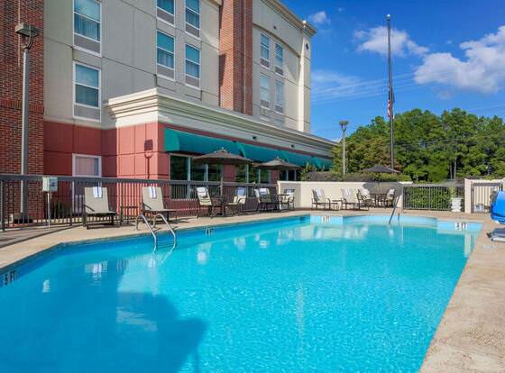 Hampton Inn Memphis-Southwind allows check-in for 18 year-old guests
