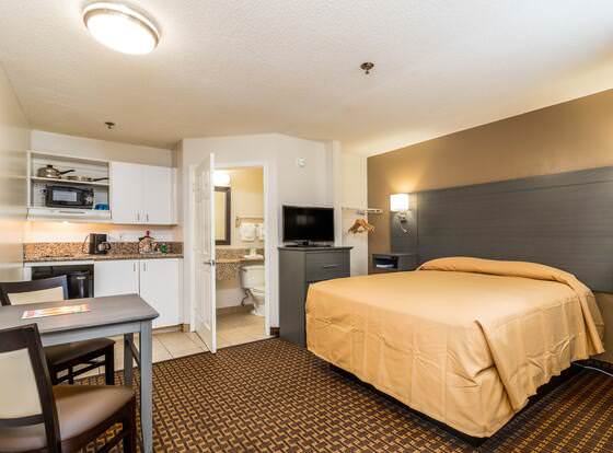 Siegel Select Bartlett Extended Stay in Tennessee allows check-in for 18 year-old guests