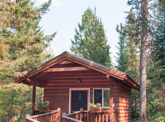 Timber Wolf Resort allows check-in for 18 year-old guests