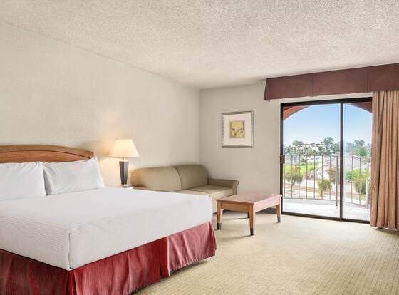 Golden Sails Hotel allows check-in for 18 year-old guests