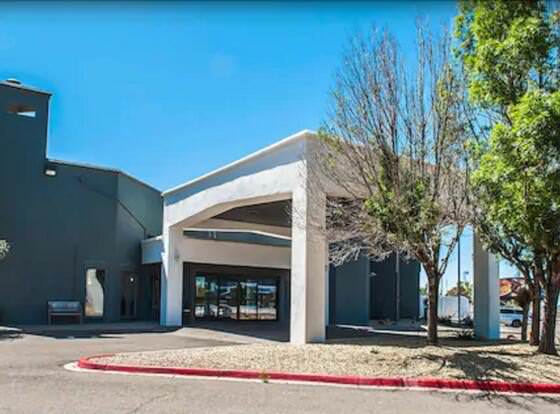 Pan American Inn & Suites allows check-in for 18 year-old guests
