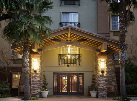 Larkspur Landing South San Francisco - An All-Suite Hotel allows check-in for 18 year-old guests