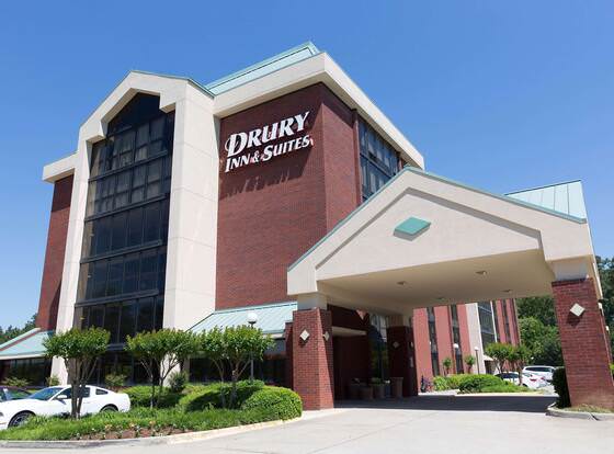 Drury Inn & Suites Birmingham Grandview allows check-in for 18 year-old guests