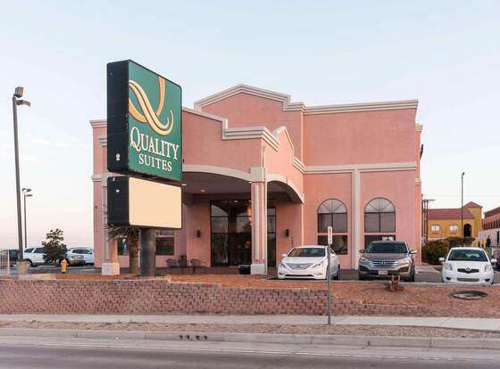 Quality Suites Albuquerque Airport allows check-in for 18 year-old guests