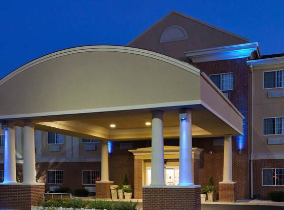 Holiday Inn Express Hotel & Suites Defiance, an IHG Hotel allows check-in for 18 year-old guests