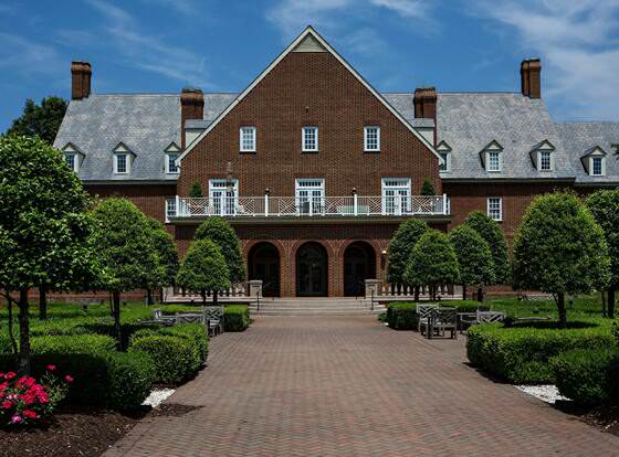 The Founders Inn and Spa, Tapestry Collection by Hilton allows check-in for 18 year-old guests