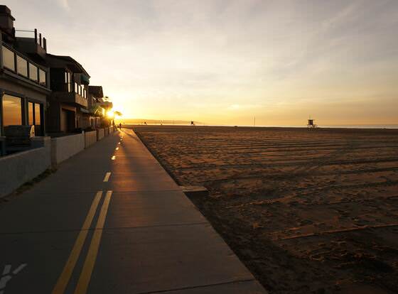 Bay Shores Peninsula Hotel allows check-in for 18 year-old guests