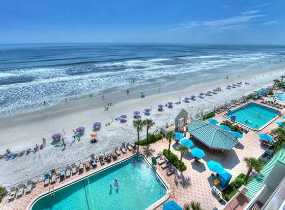 Daytona Beach Studios allows check-in for 18 year-old guests
