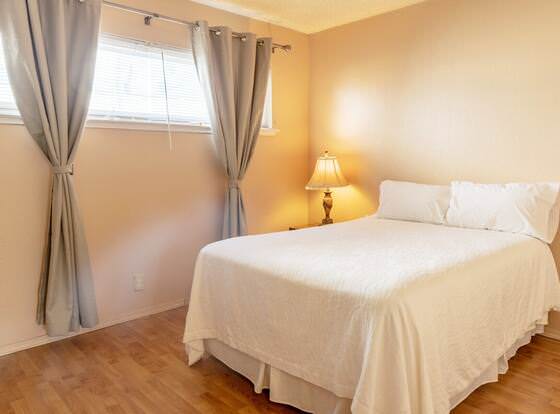 Simple, Cozy 2-bedroom in San Jose allows check-in for 18 year-old guests