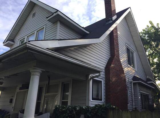 Spacious Four Bedroom Home in Indianapolis allows check-in for 18 year-old guests