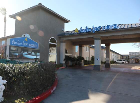 Arden Star Hotel allows check-in for 18 year-old guests
