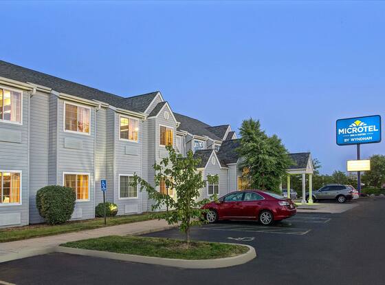 Microtel Inn & Suites by Wyndham Mason/Kings Island allows check-in for 18 year-old guests